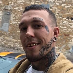 Meet your Posher, Ethan